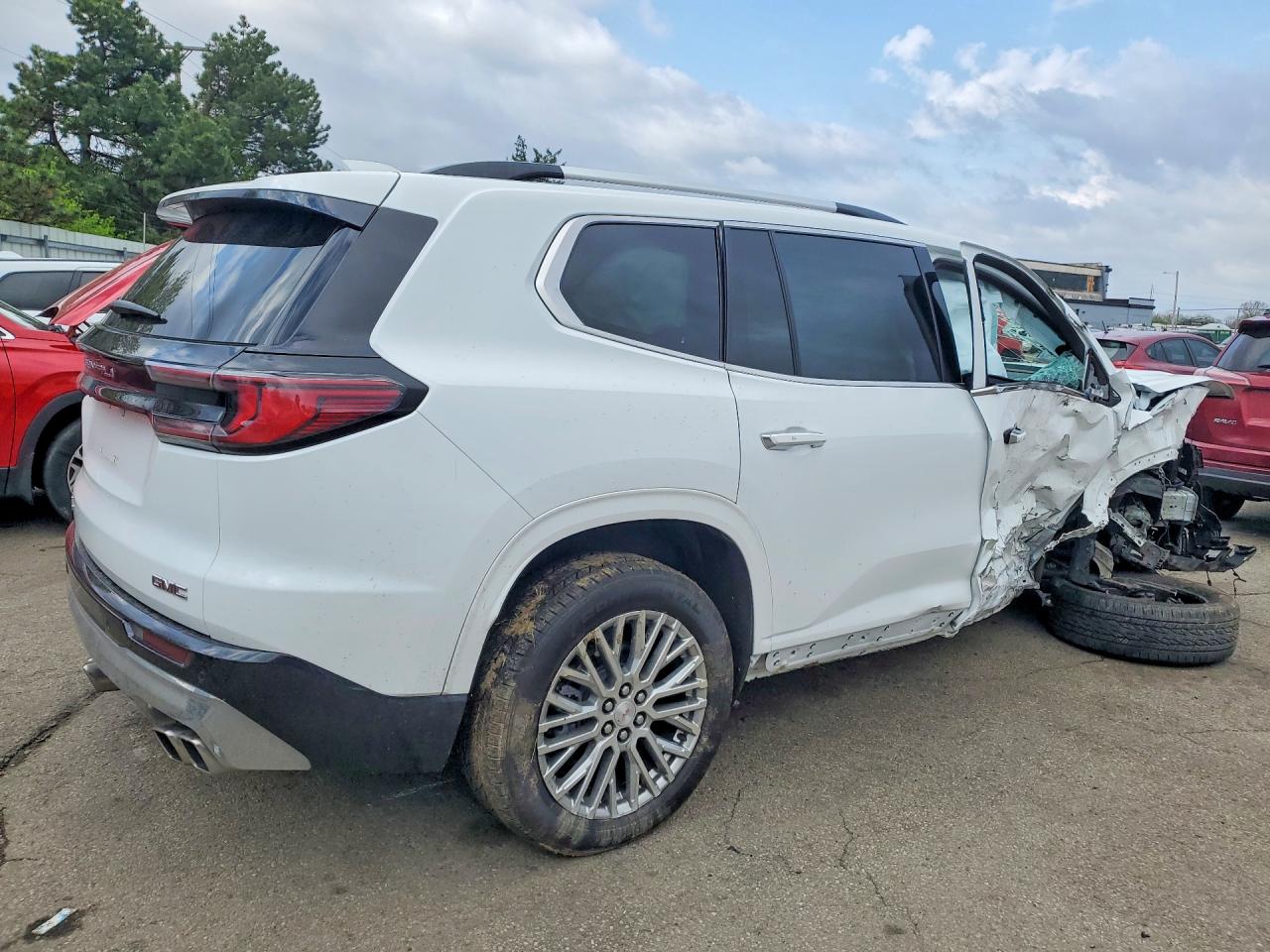 2024 GMC Acadia den VIN 1GKENRKS2RJ177722 photo 3