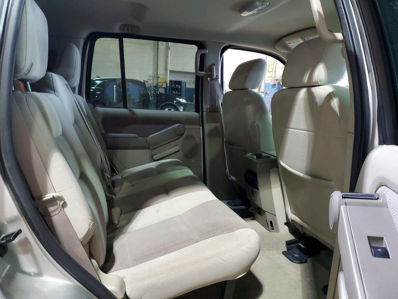 2007 Ford Explorer VIN 1FMEU73887UA97189 photo 11