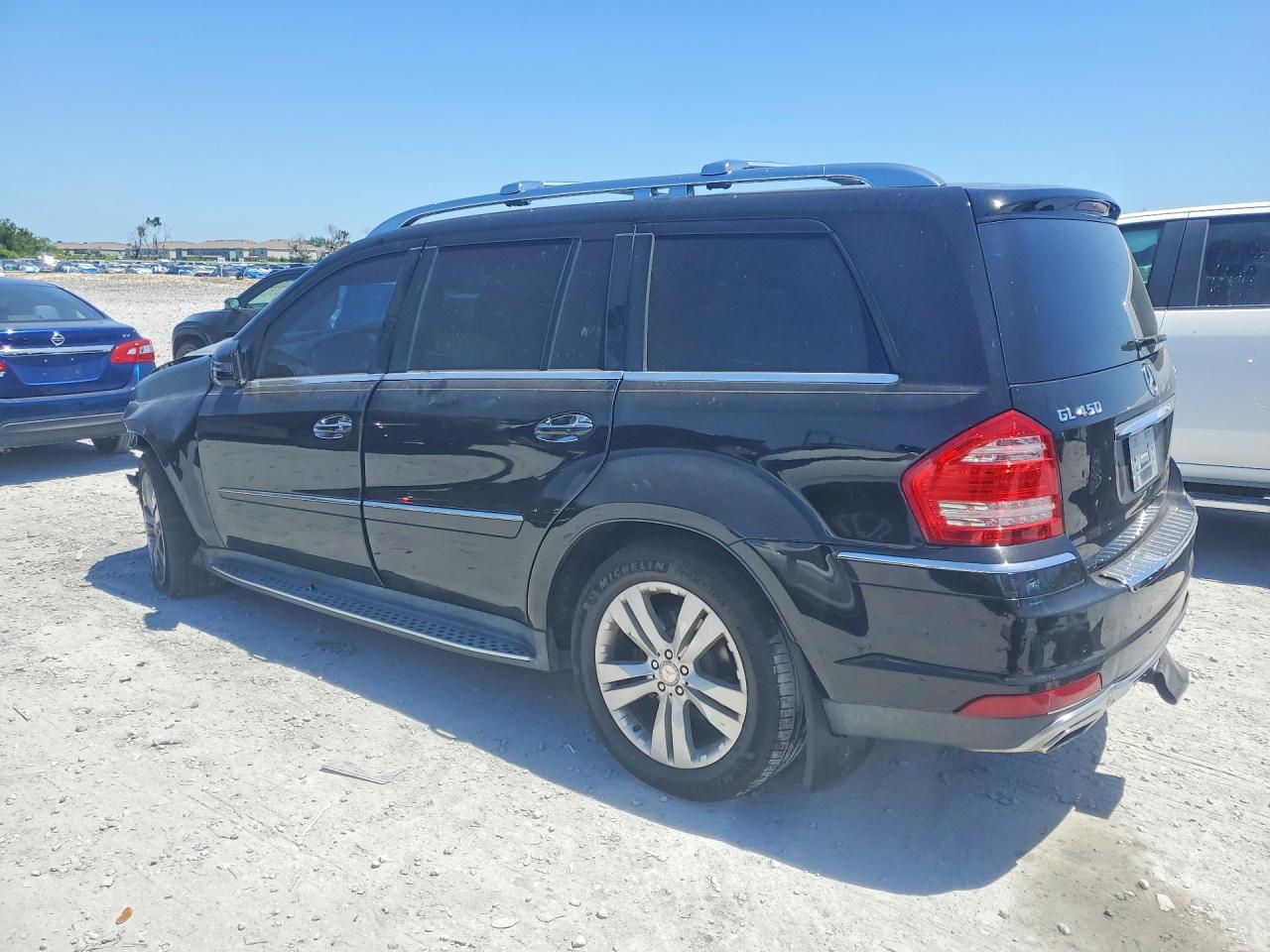 2011 Mercedes-Benz Gl-class VIN 4JGBF7BE5BA649178 photo 2