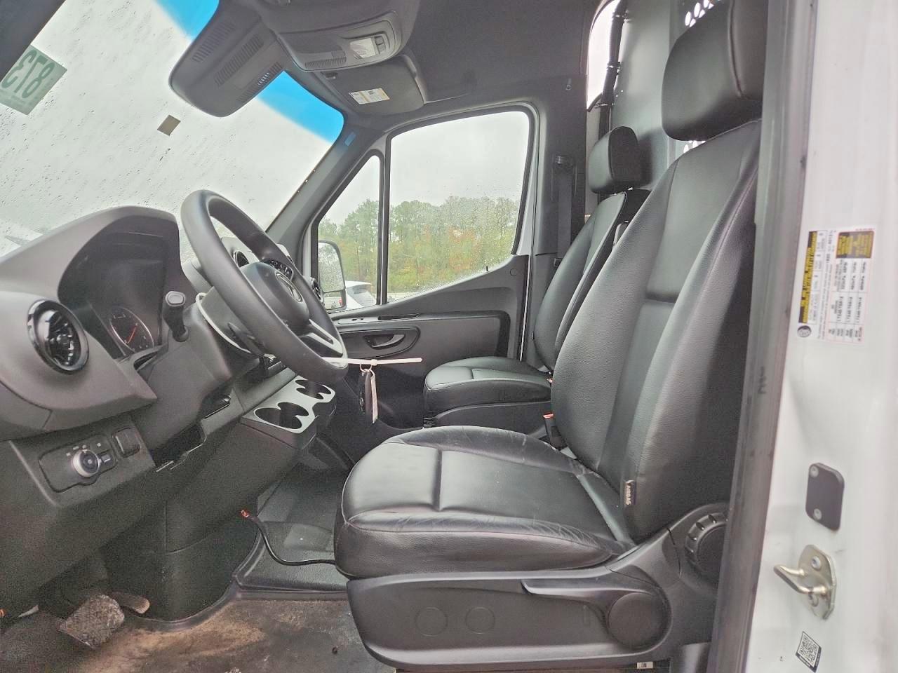 2023 Mercedes-Benz Sprinter VIN W1Y4KBHY3PT148990 photo 7