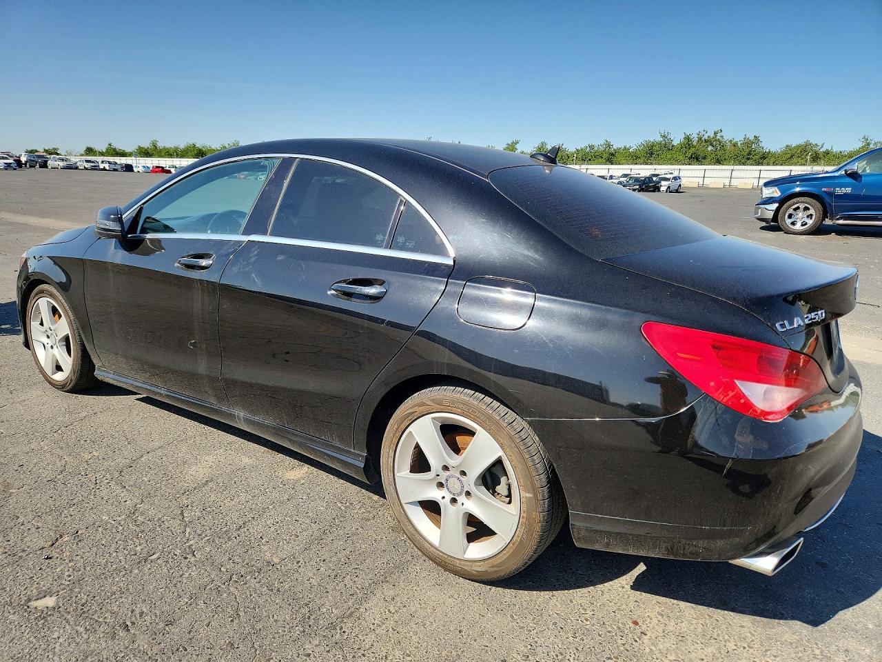 2016 Mercedes-Benz Cla-class VIN WDDSJ4EB1GN372862 photo 2