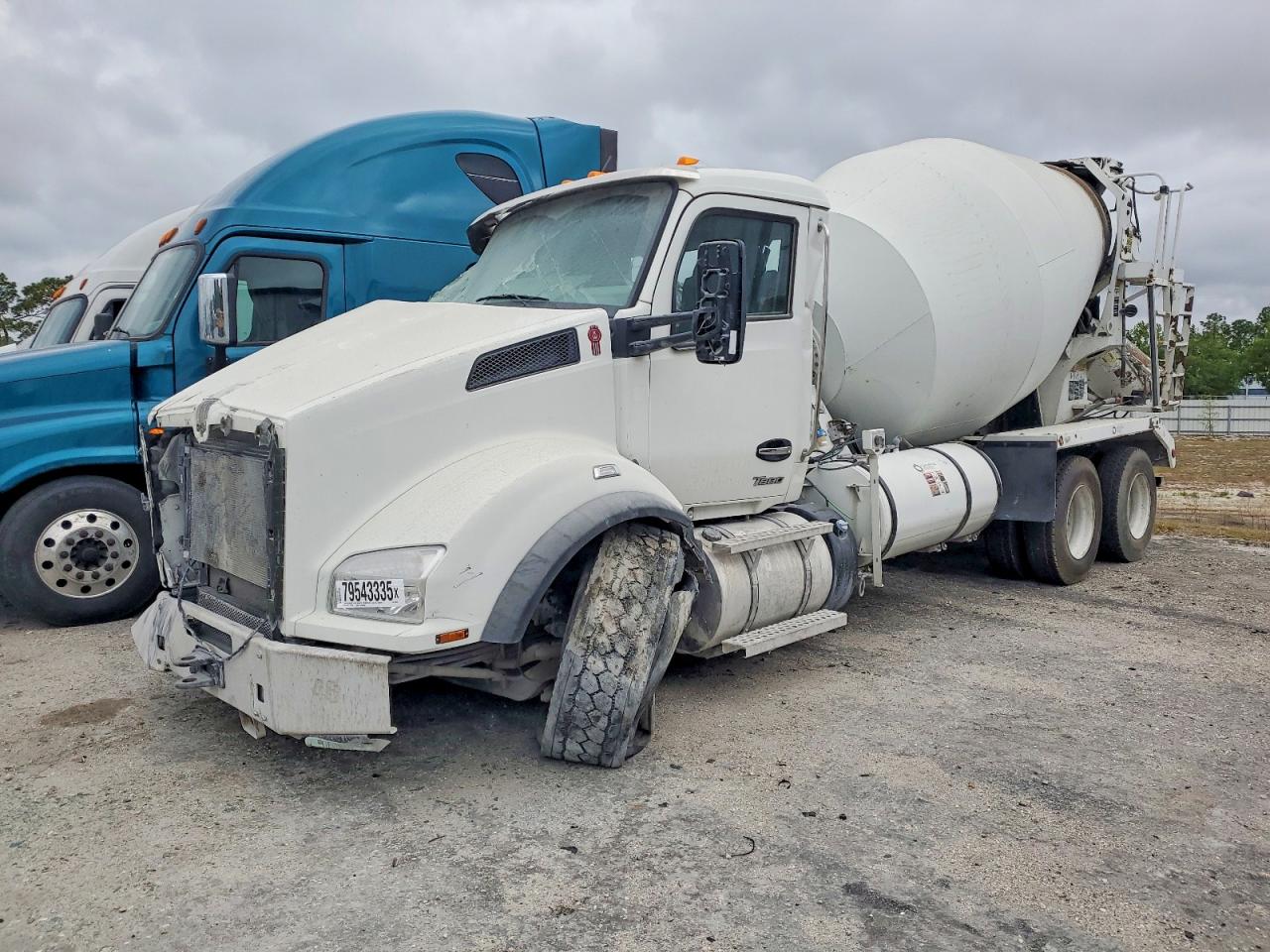 2024 KENWORTH All other VIN 1NKZLK0X8RJ260076 photo 2
