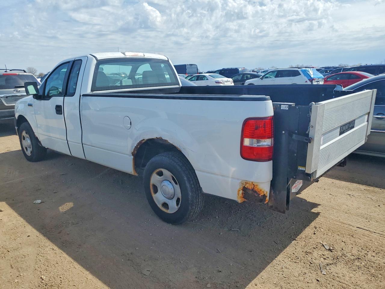 2008 Ford F150 VIN 1FTRF12298KD02879 photo 2