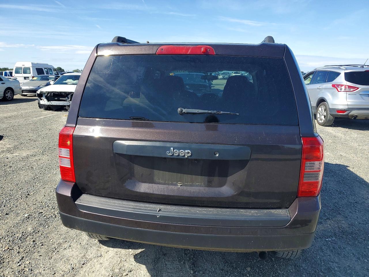 2014 JEEP Patriot VIN 1C4NJPBB9ED642565 photo 6