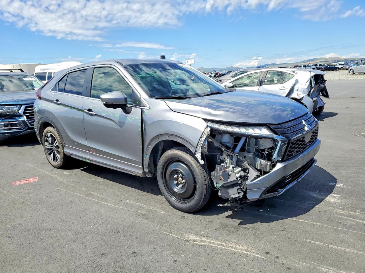 2023 MITSUBISHI ECLIPSE VIN JA4ATWAA2PZ026072 photo 4