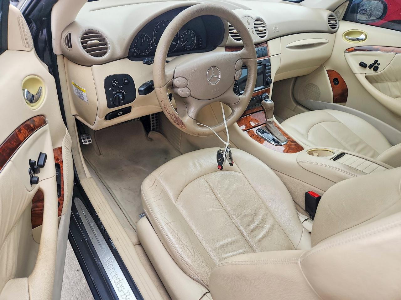 2007 Mercedes-Benz Clk-class VIN WDBTJ56H67F224013 photo 8