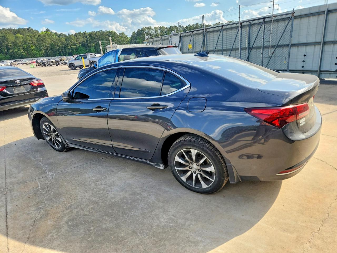 2016 Acura Tlx VIN 19UUB1F30GA000024 photo 2