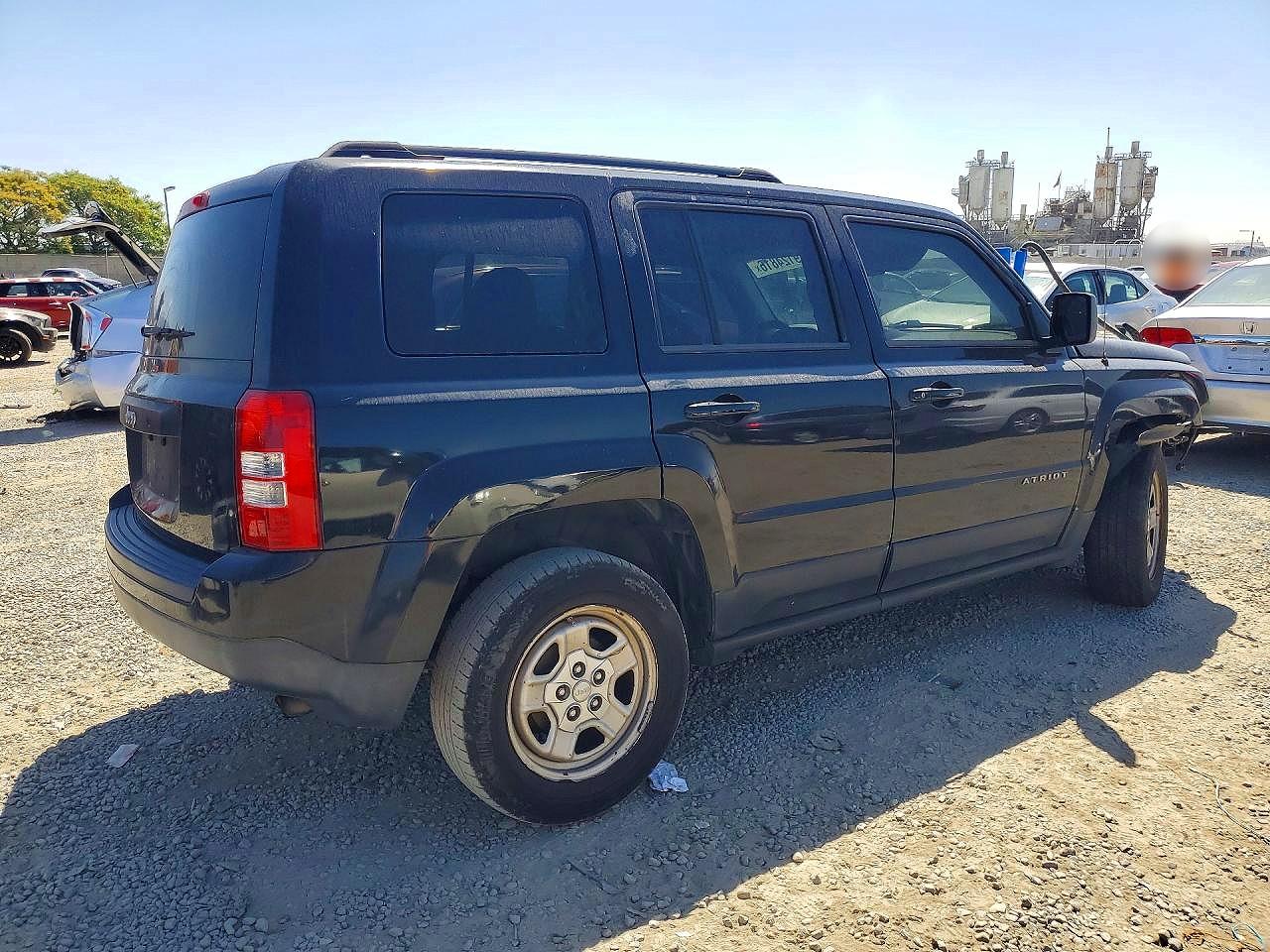 2013 Jeep Patriot VIN 1C4NJPBA1DD108823 photo 3
