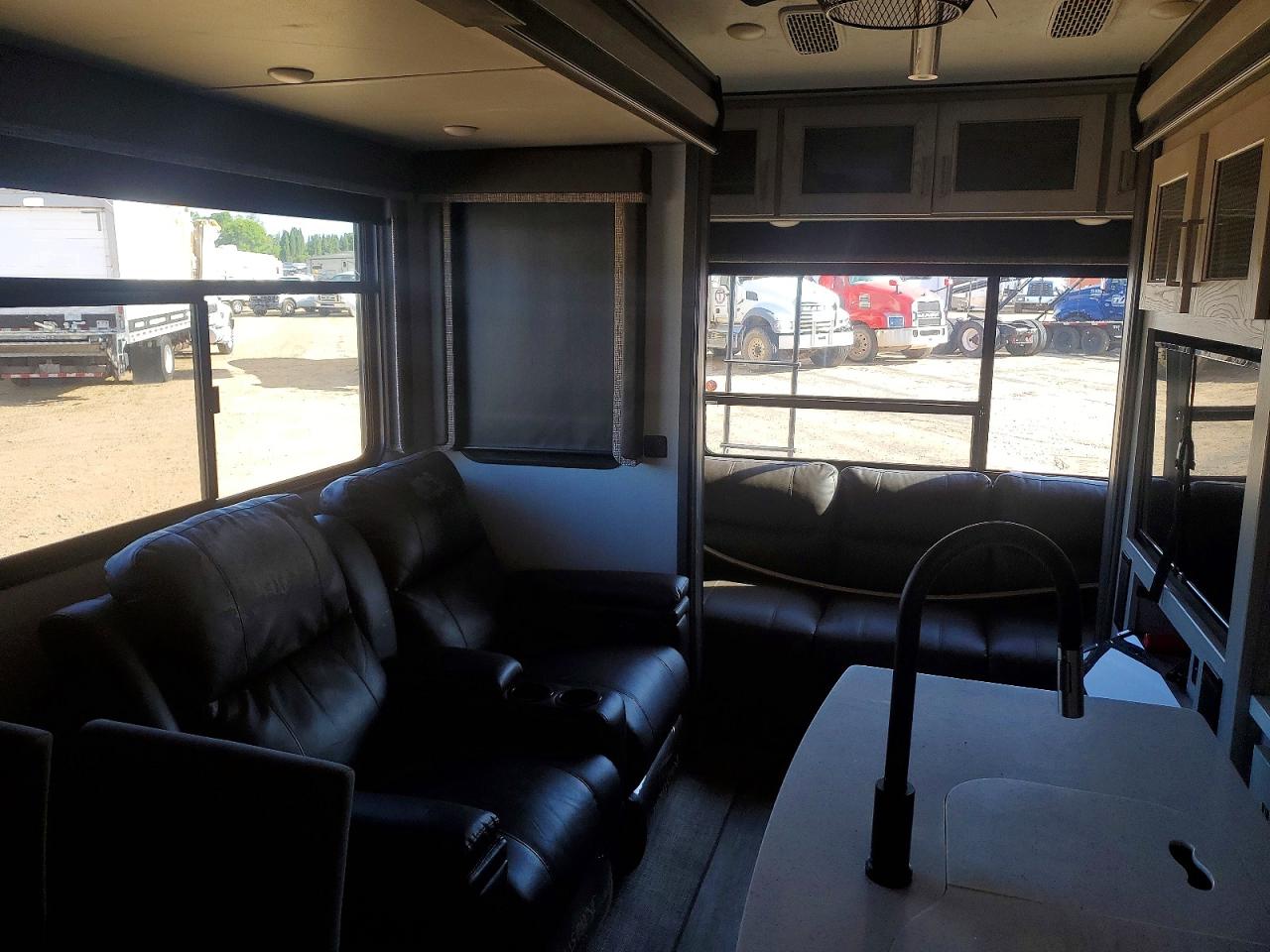 2020 KEYSTONE Montana fi VIN 4YDF38529MA742792 photo 6