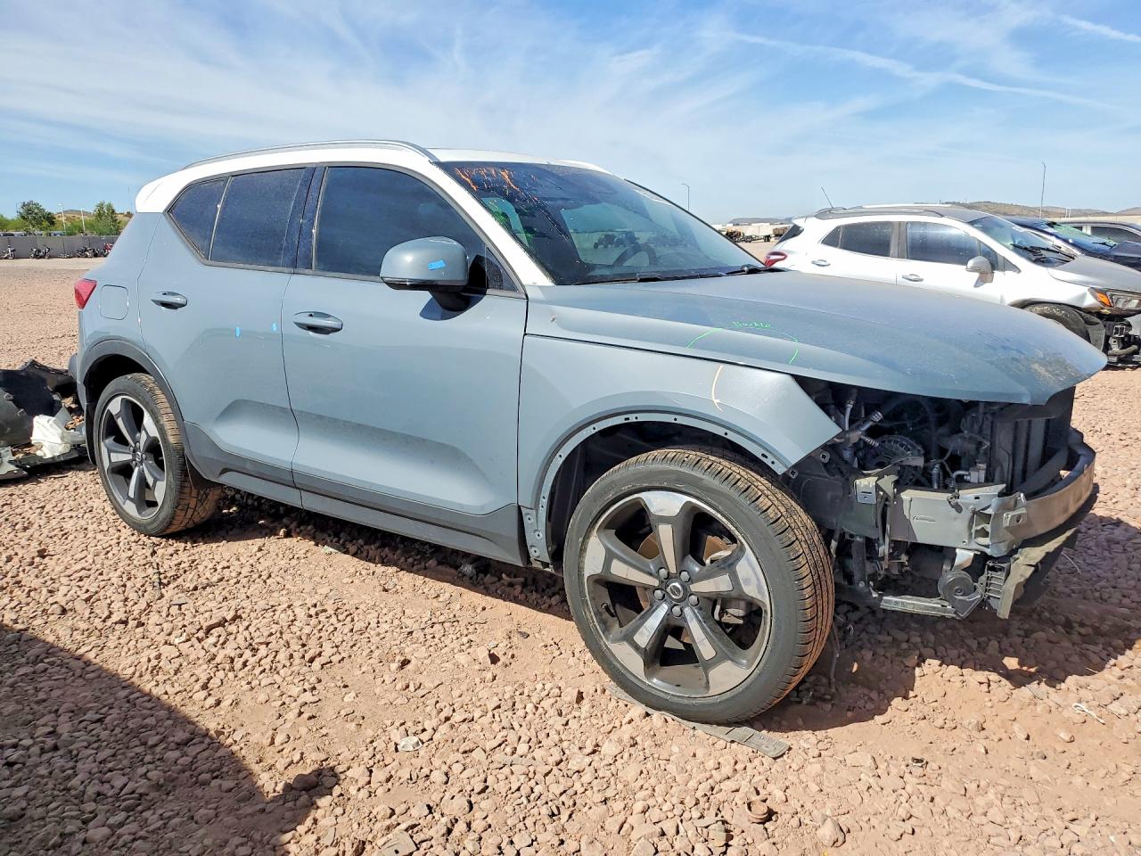 2020 VOLVO Xc40 VIN YV4162UK0L2325943 photo 4