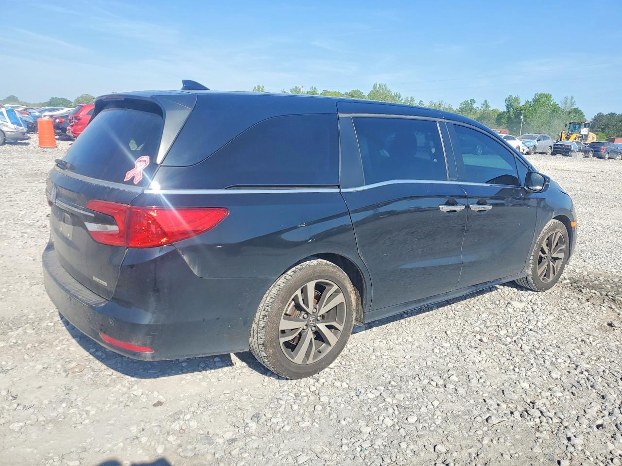 2023 Honda Odyssey VIN 5FNRL6H84PB009405 photo 3