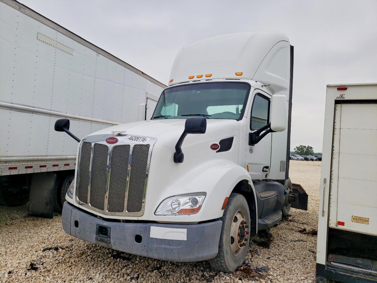 2017 PETERBILT All other VIN 1XPBA48X2HD428962 photo 2