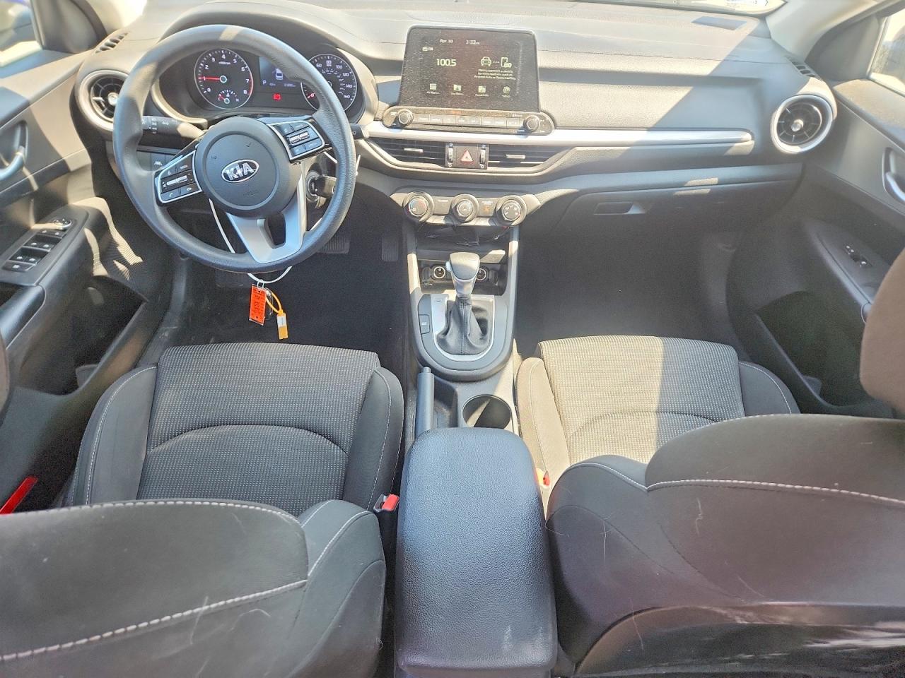 2020 Kia Forte lxs VIN 3KPF24AD8LE185701 photo 8