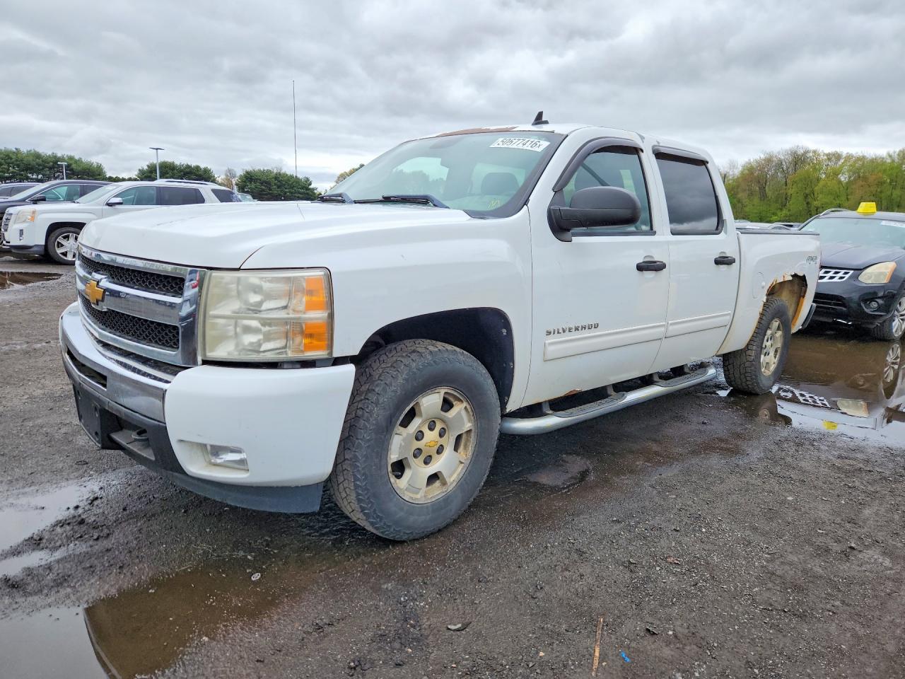 2011 Chevrolet All models VIN 3GCPKSE38BG369114 photo 1