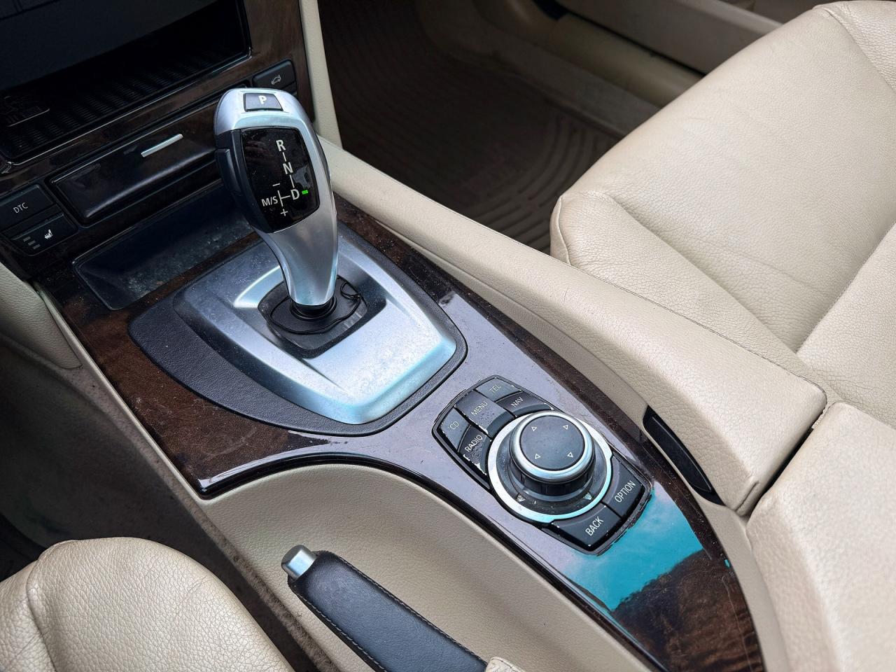 2009 BMW 5 series VIN WBANU53539C119930 photo 12