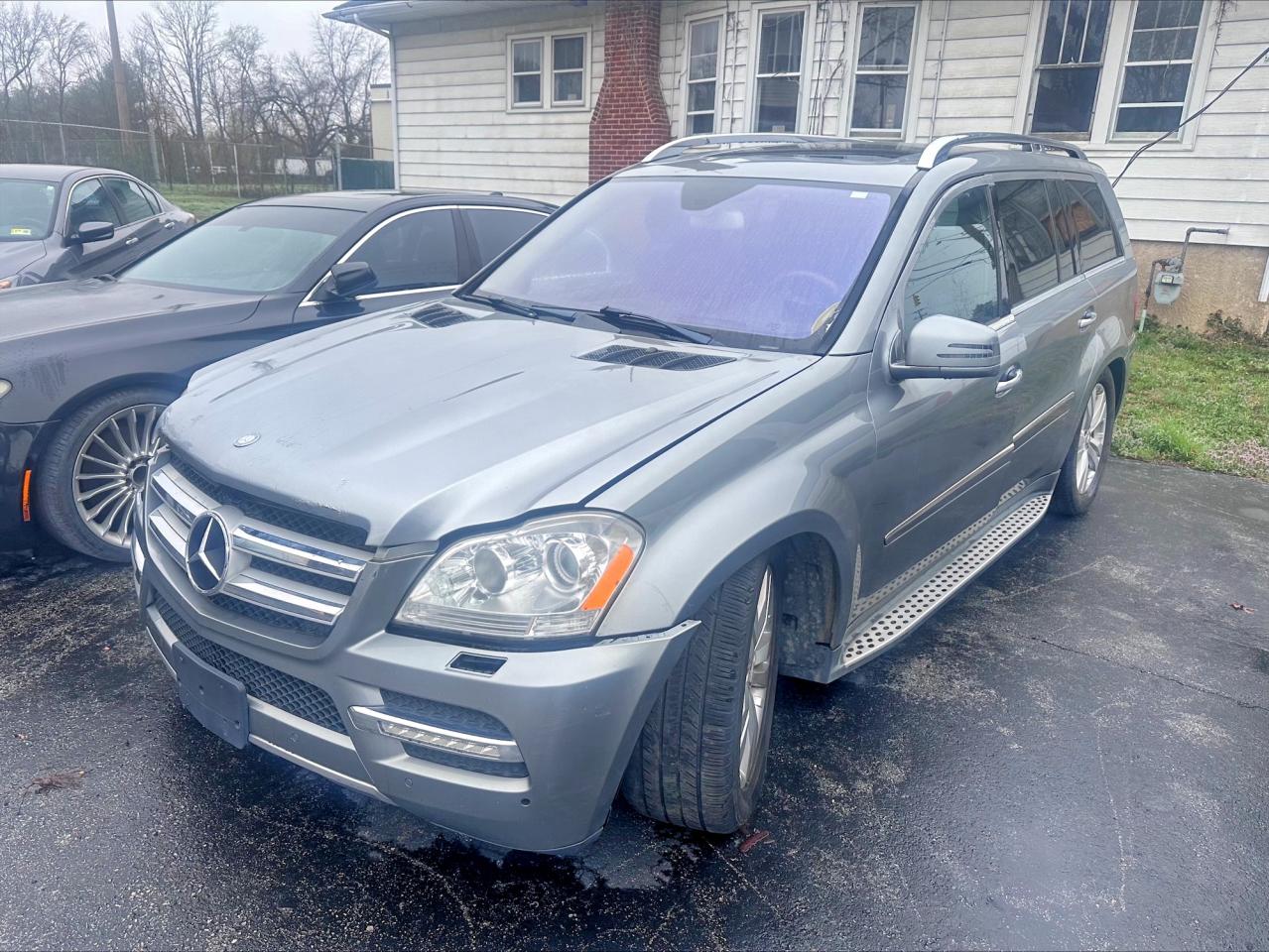 2011 Mercedes-Benz Gl-class VIN 4JGBF7BE6BA688314 photo 2