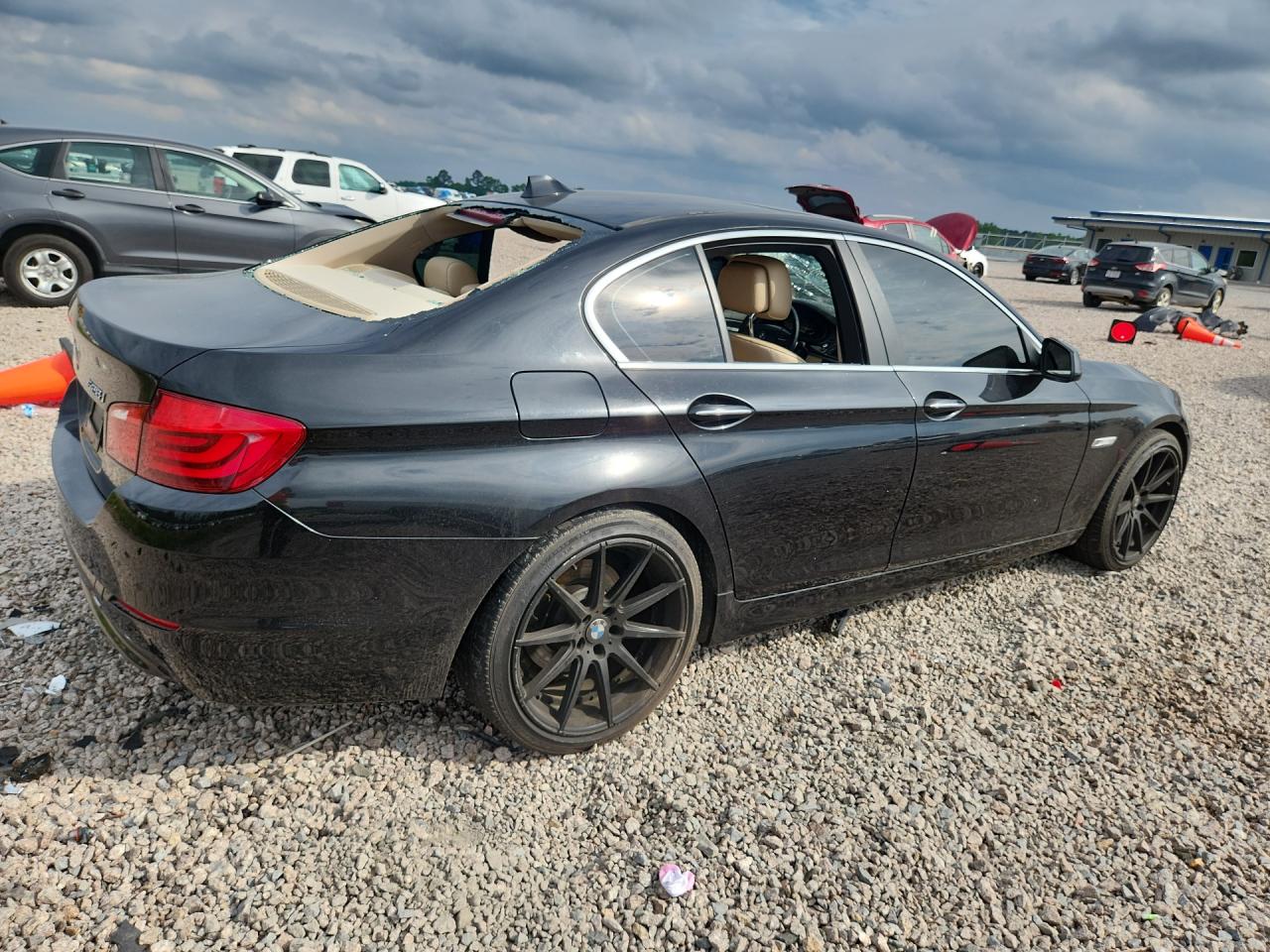 2012 BMW 5 series VIN WBAXG5C56CDX02607 photo 3