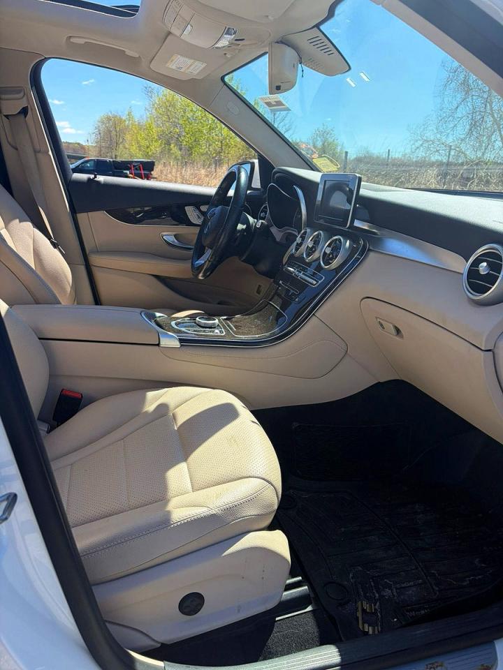 2017 Mercedes-Benz Glc class VIN WDC0G4KB4HF136989 photo 5