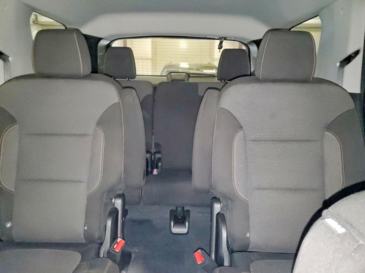 2019 Traverse VIN 1GNEVGKWXKJ150431 photo 10