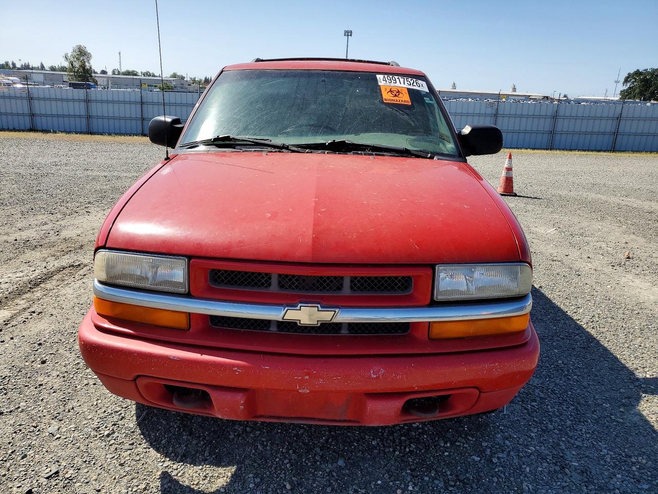 2000 CHEV Blazer VIN 1GNCT18W7YK166591 photo 5