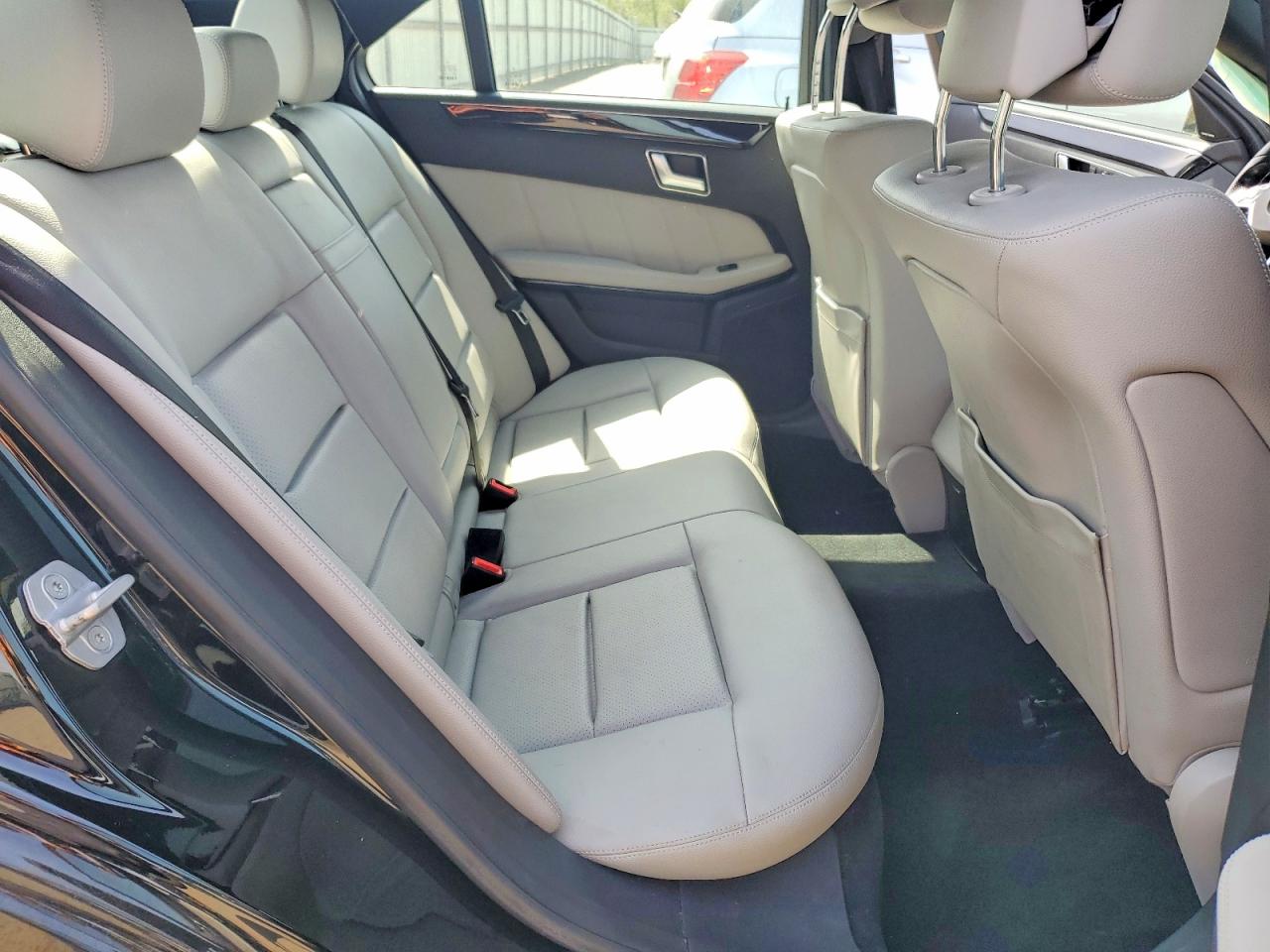 2013 Mercedes-Benz E-class VIN WDDHF8JB8DA733354 photo 10