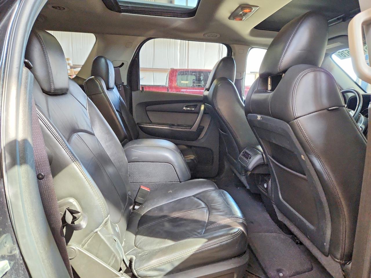 2010 GMC Acadia VIN 1GKLVNED8AJ156388 photo 11