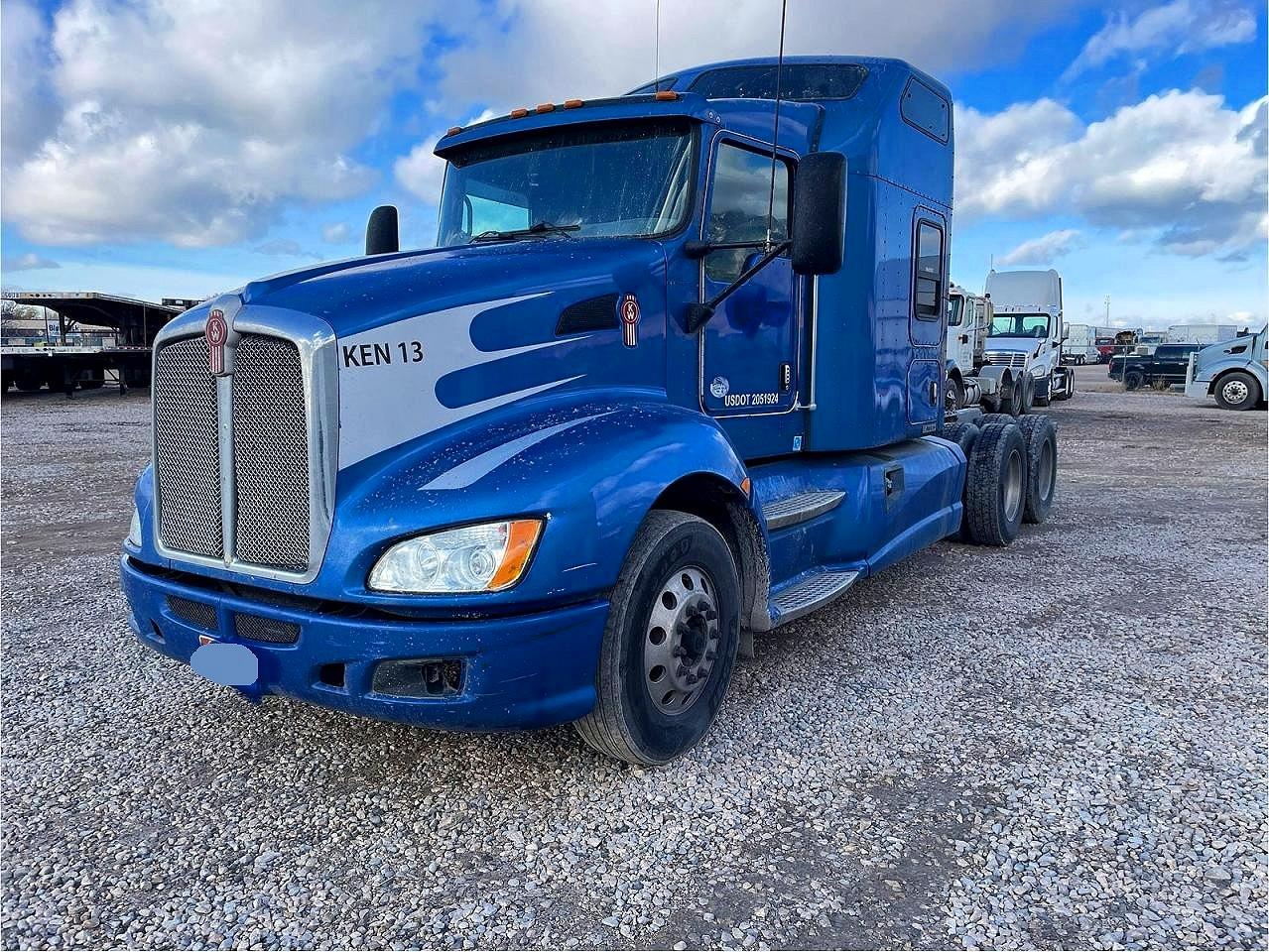 2013 KENWORTH All other VIN 1XKAD49X9DJ345581 photo 2