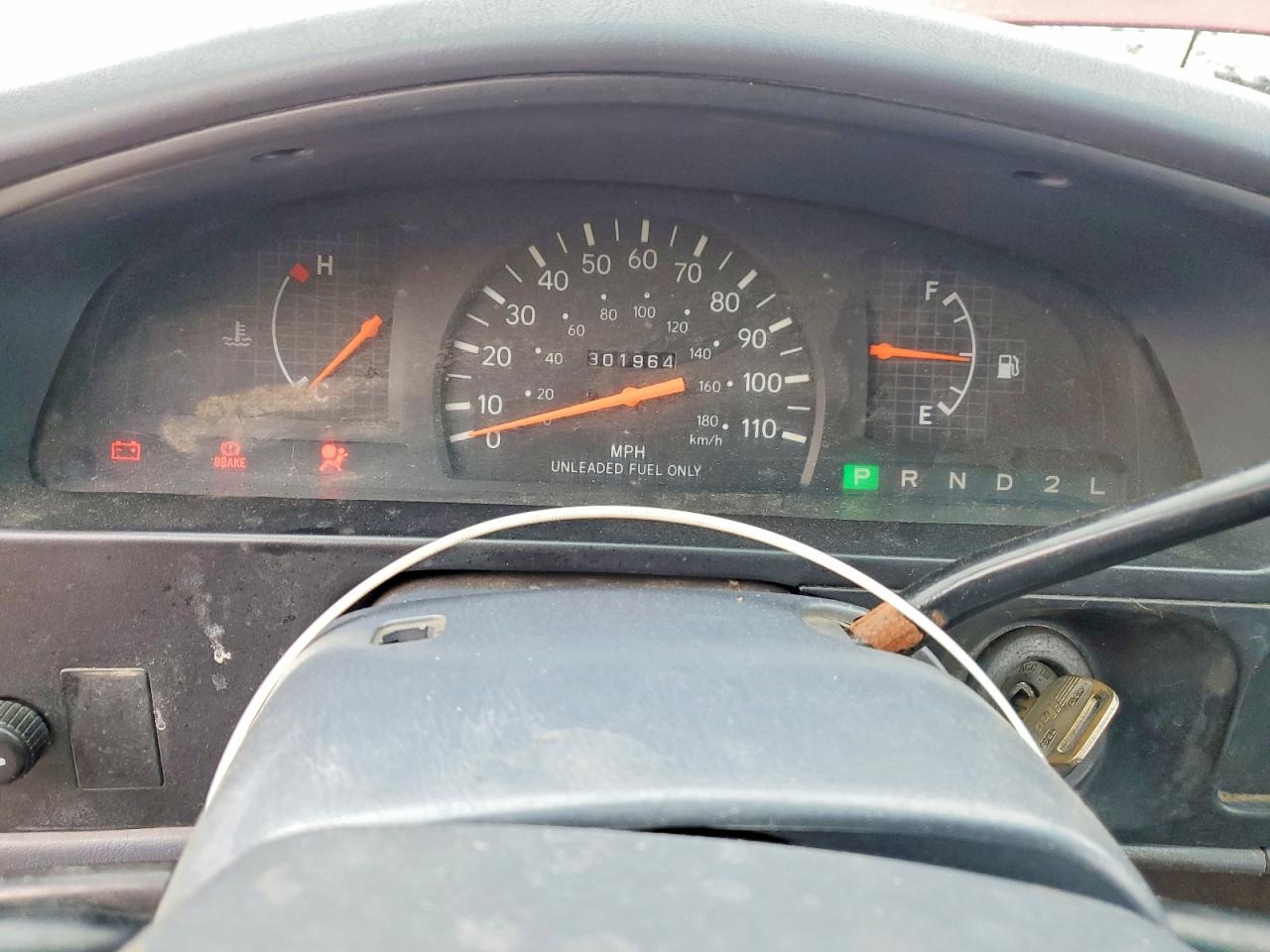 1998 TOYOTA Tacoma VIN 4TAVL52N2WZ031415 photo 9
