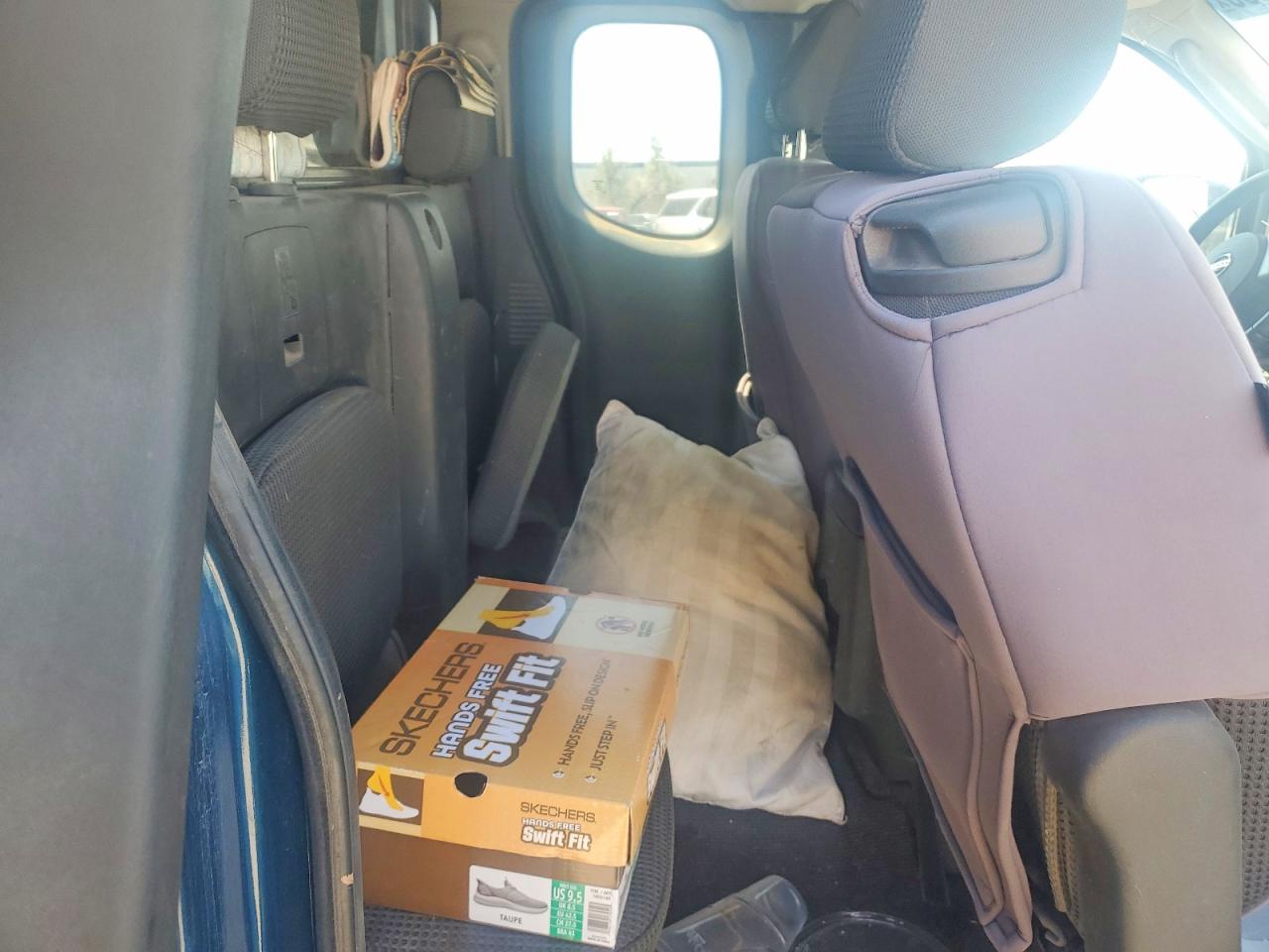 2005 Nissan Frontier VIN 1N6AD06W05C421658 photo 10