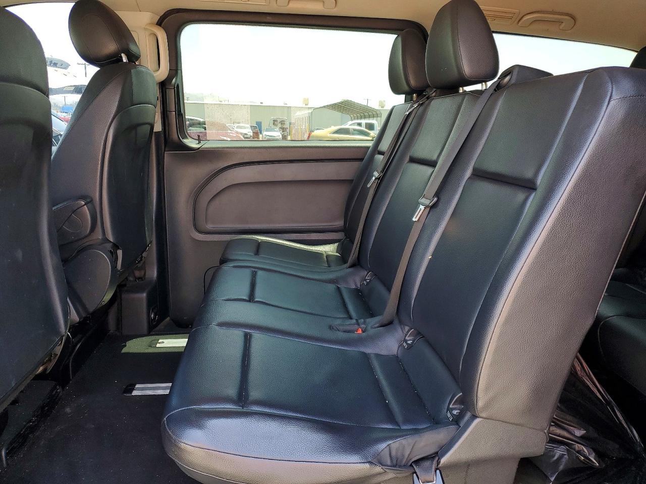 2017 Mercedes Metris VIN WD4PG2EE1H3293224 photo 11