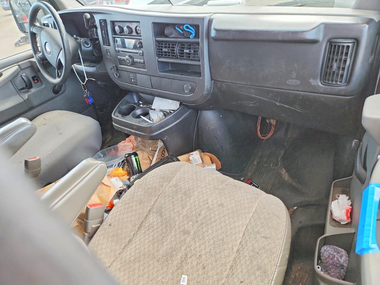 2008 CHEV Express VIN 1GCHG35K181228430 photo 8