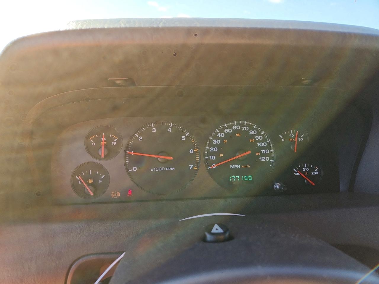 2001 Jeep Cherokee VIN 1J4GW48S81C501349 photo 9
