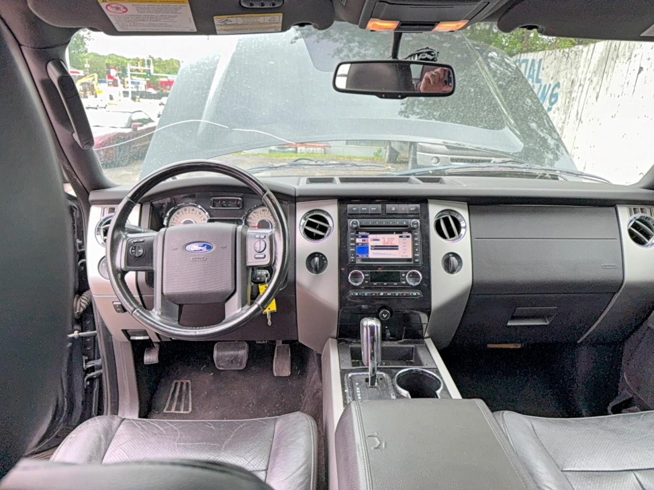 2014 Ford Expedition VIN 1FMJU2A55EEF03527 photo 9