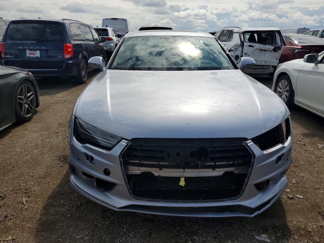 2016 Audi A7 VIN WAU2GAFC1GN132724 photo 5