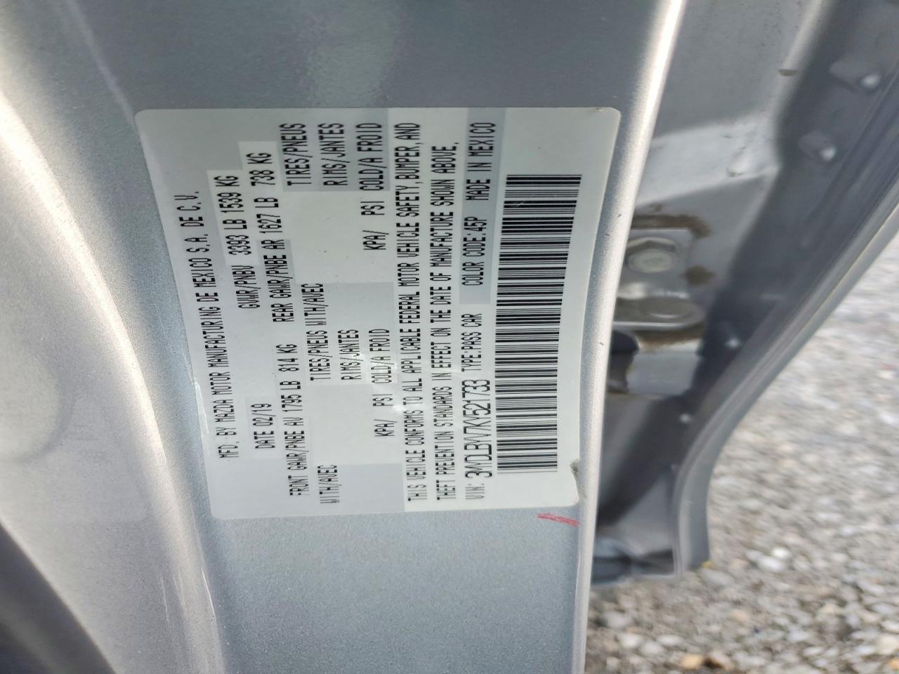 2019 Toyota Yaris VIN 3MYDLBYV7KY521733 photo 12