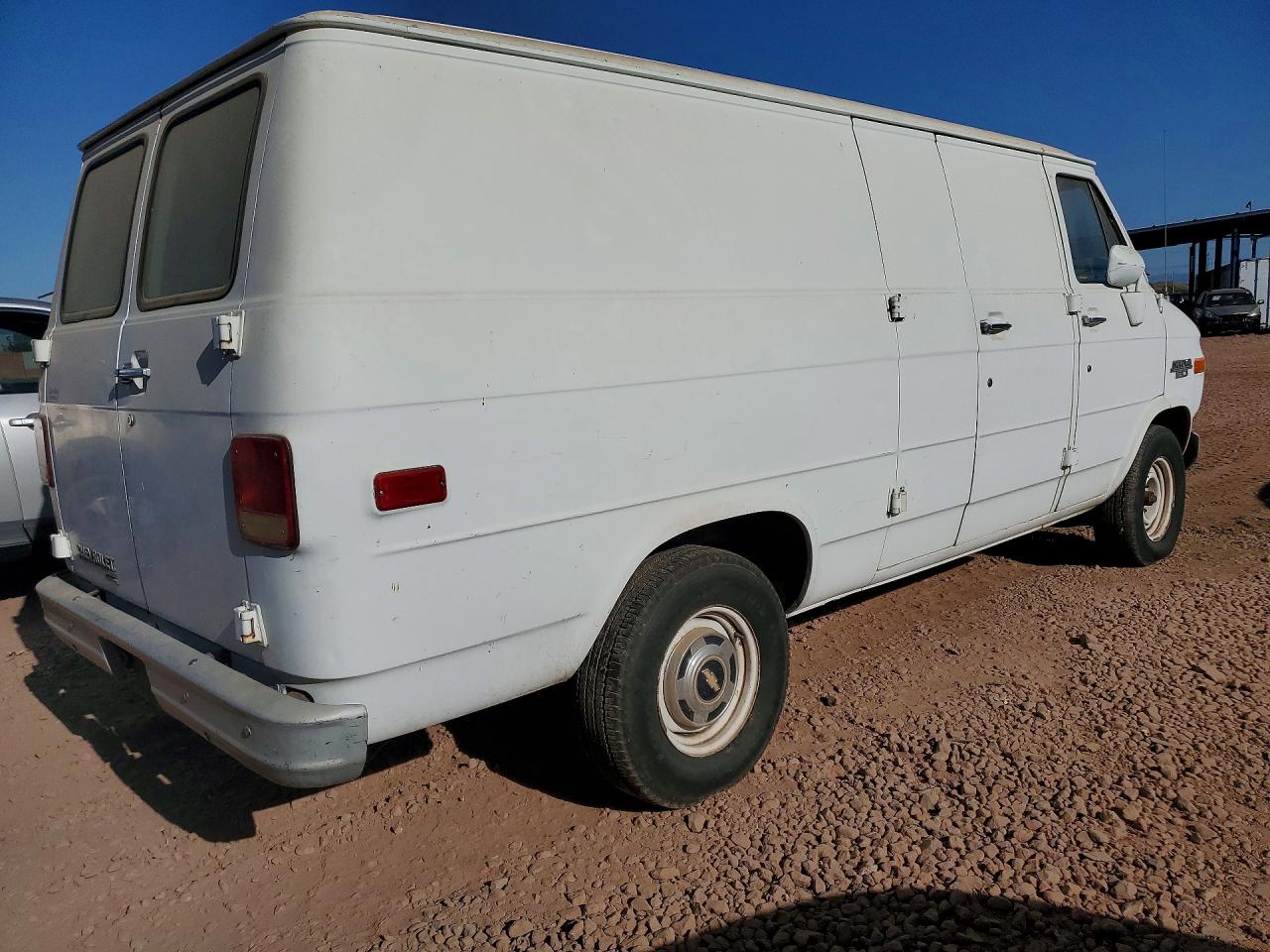 1991 CHEV All models VIN 1GCEG25K3M7113512 photo 3