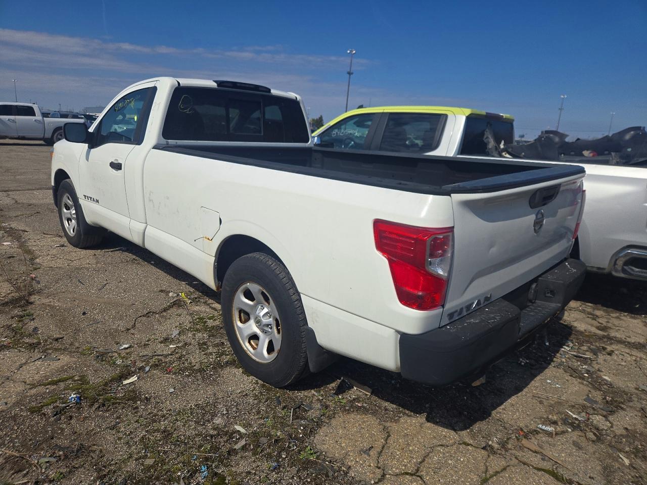 2019 Nissan TITAN VIN 1N6AA1R70KN521908 photo 2