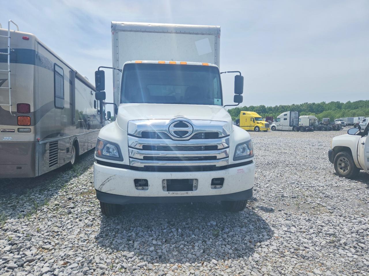 2023 HINO All other VIN 5PVNJ7AV8P5T52035 photo 5