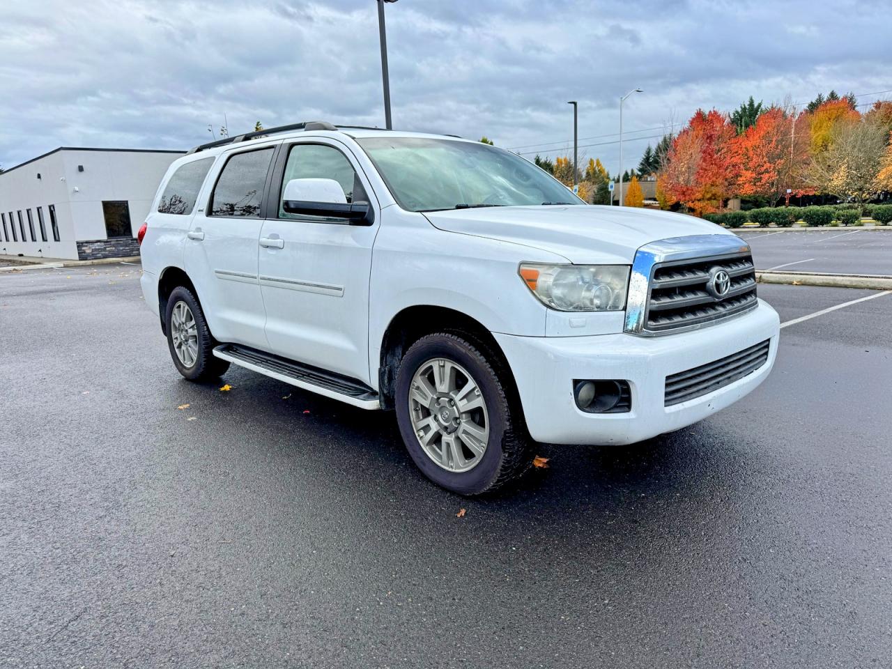 2008 Toyota Sequoia VIN 5TDBY64A78S023551 photo 1