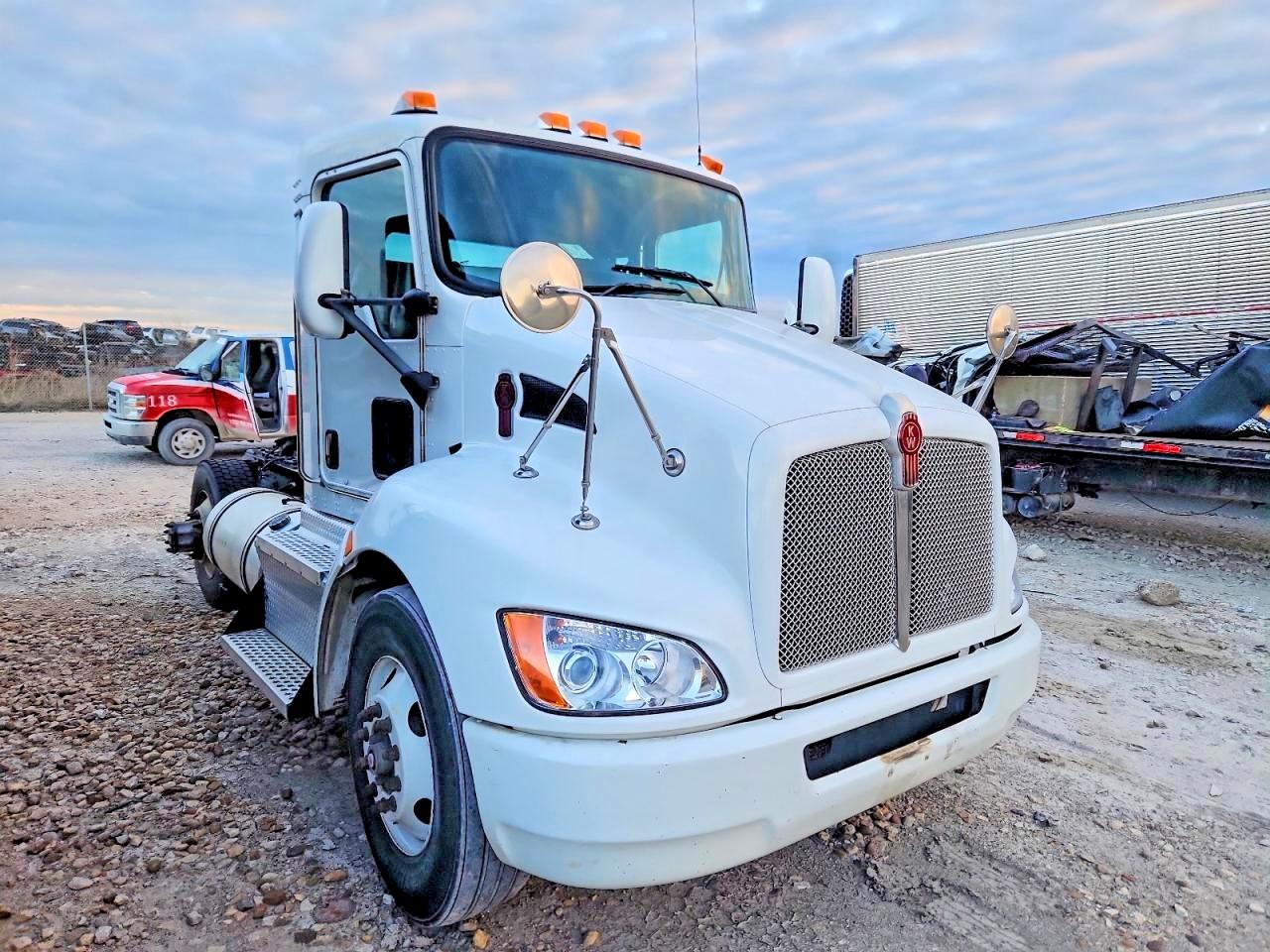 2015 KENWORTH All other VIN 2XKHAJ7X0FM462566 photo 1