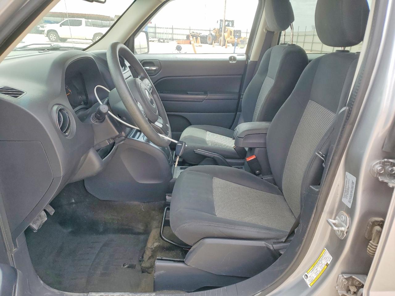 2017 Jeep Patriot VIN 1C4NJPBB6HD121002 photo 7