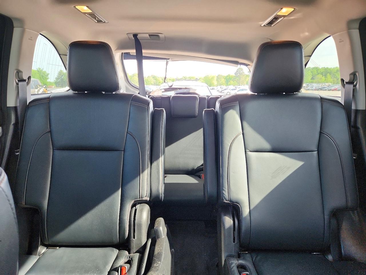 2018 Toyota Highlander VIN 5TDKZRFH4JS533077 photo 10