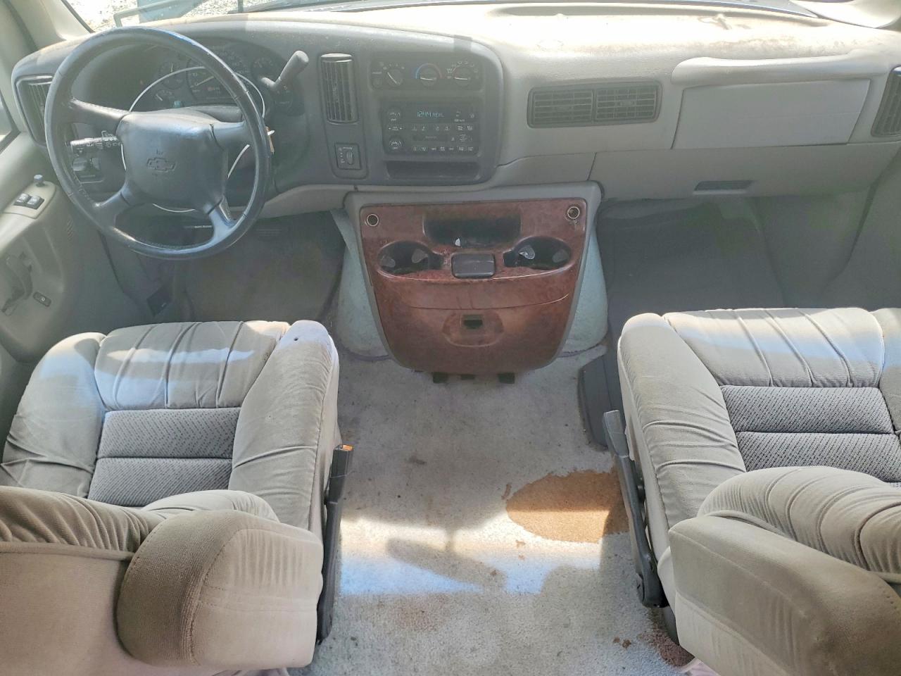 2001 CHEV Express VIN 1GBFG15R111221772 photo 8