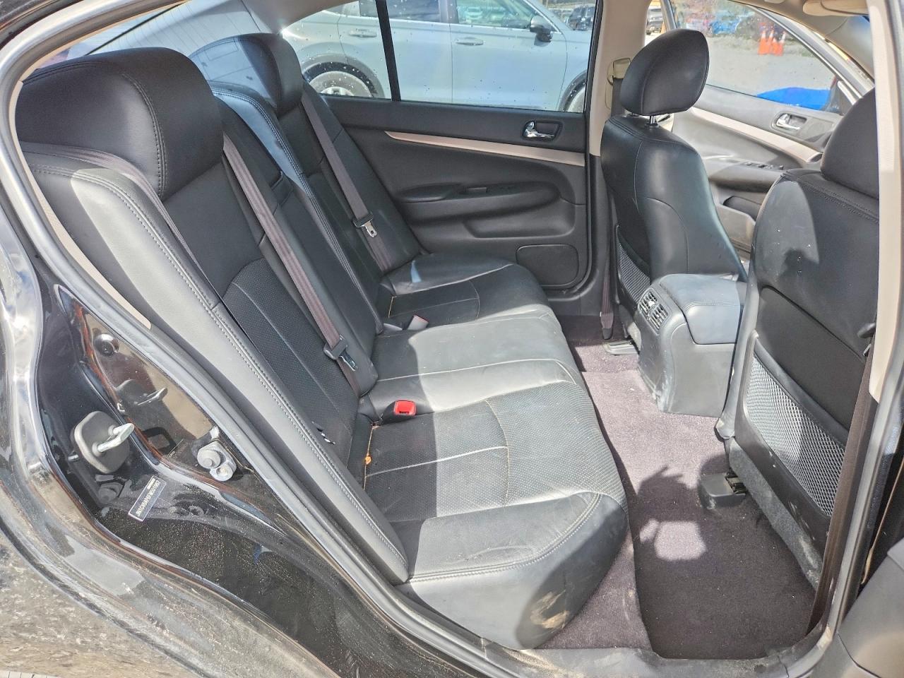 2015 Infiniti Q40 VIN JN1CV6AP6FM501962 photo 10