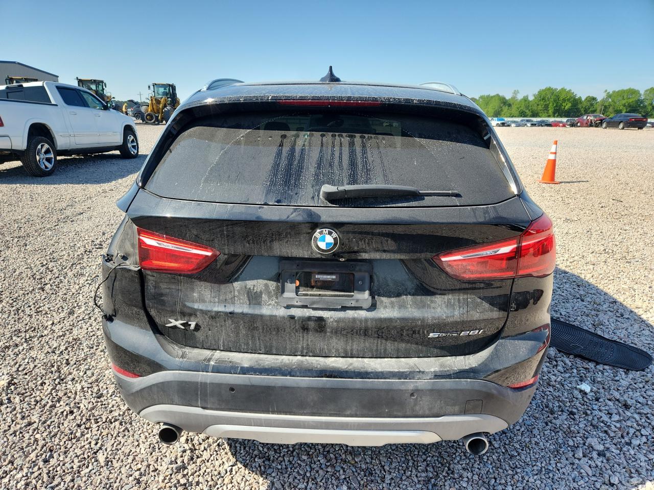 2019 BMW X1 VIN WBXHU7C57K3H46363 photo 6