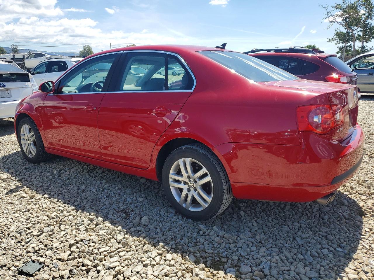 2007 Volkswagen Jetta VIN 3VWRF71K67M098244 photo 2