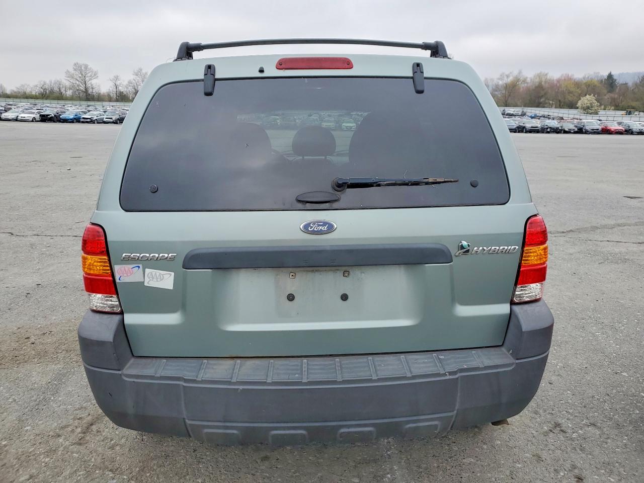 2005 Ford Escape VIN 1FMCU96H55KE18144 photo 6