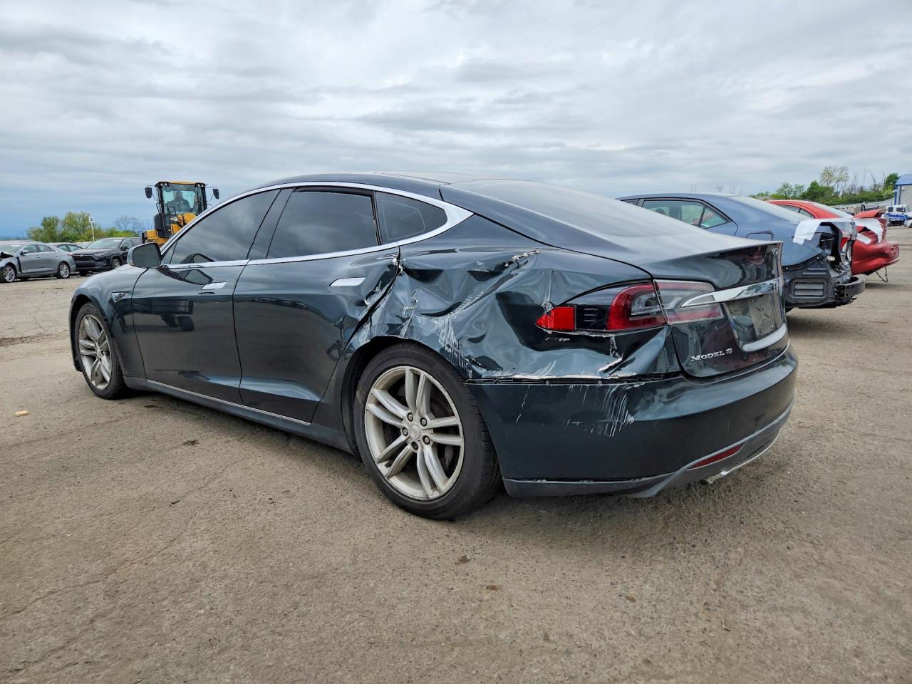 2013 Tesla Model s VIN 5YJSA1DN5DFP06115 photo 2