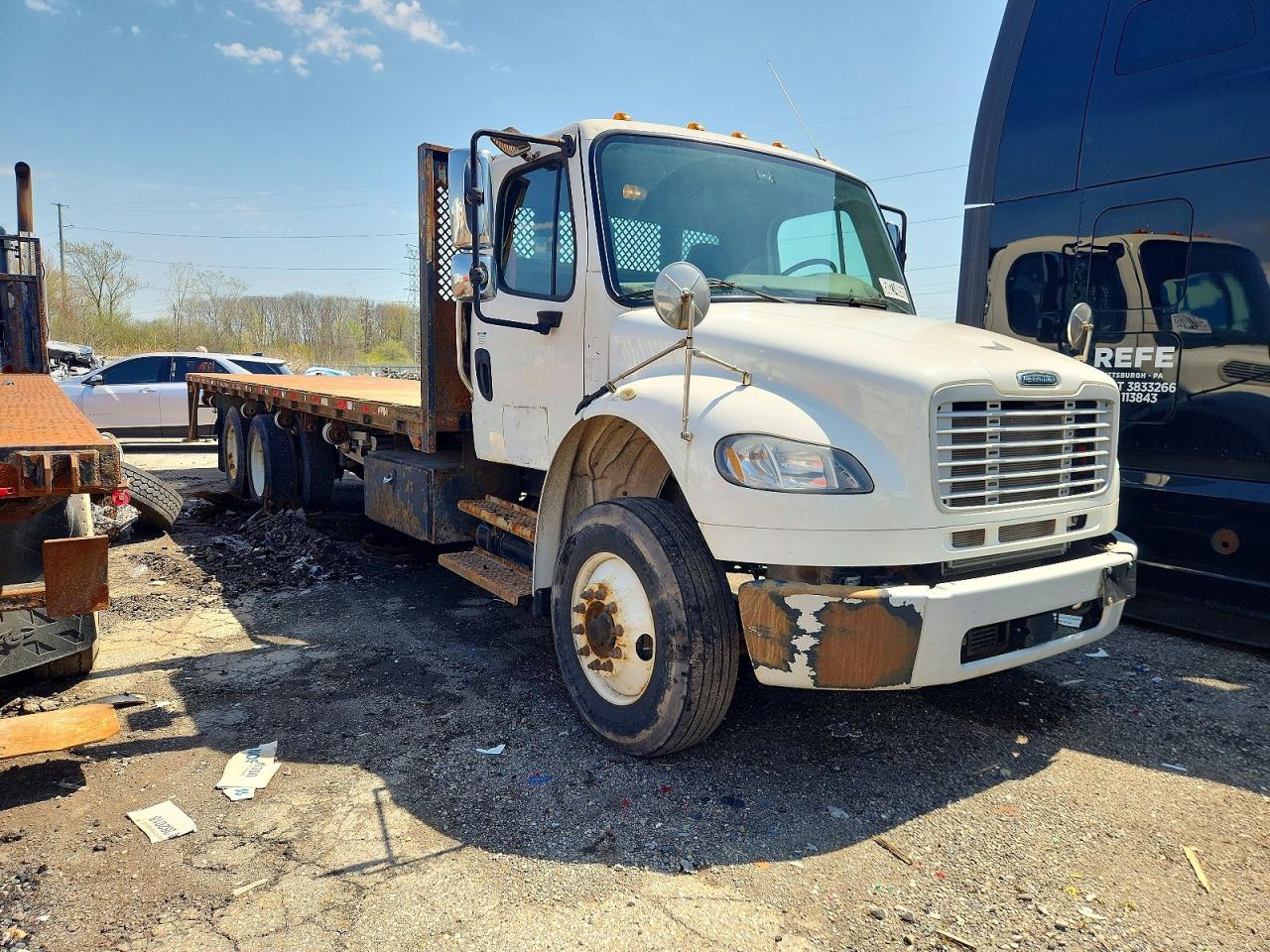 2018 FREIGHTLINER All other VIN 1FVHCYFE8JHJG7074 photo 1