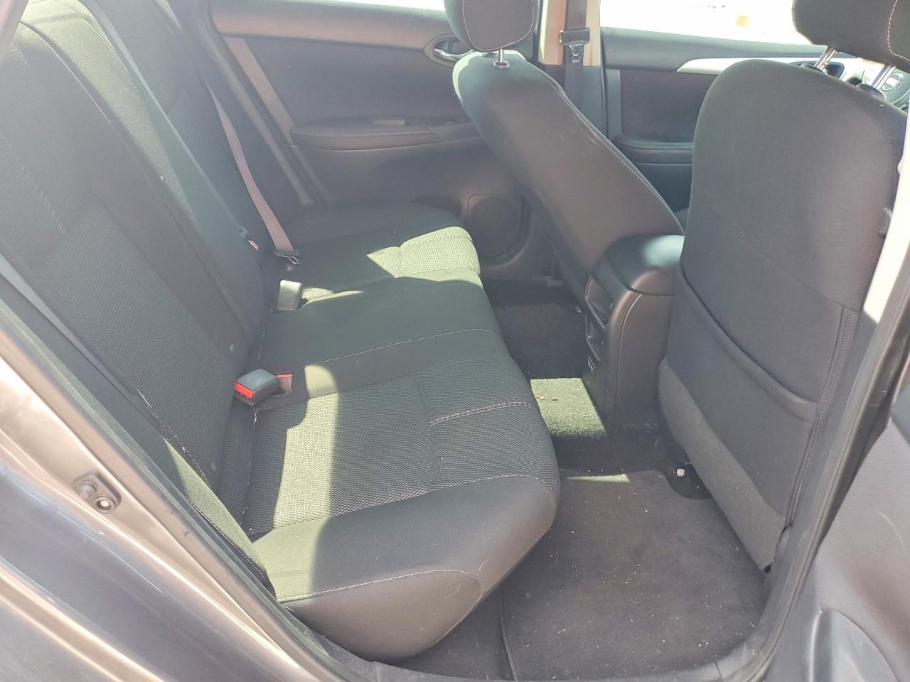2018 NISS Sentra VIN 3N1AB7AP7JY321160 photo 10